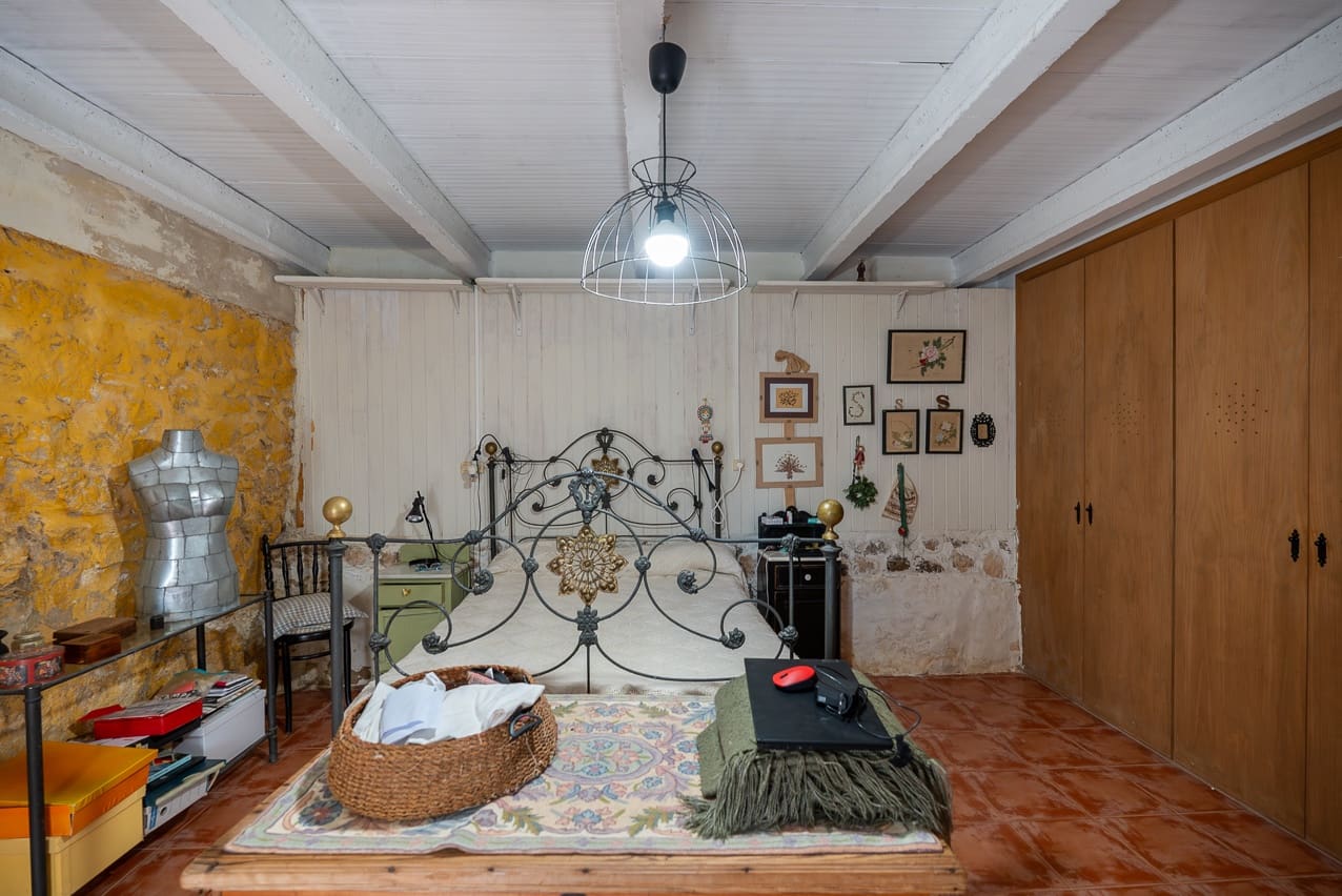 7 soveværelse Finca/Landehus til salg i Pinoso med swimmingpool - € 299.000 (Ref: 8506286)