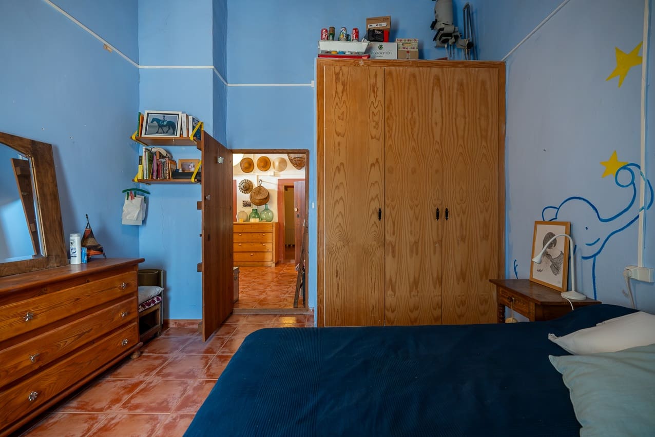 7 soveværelse Finca/Landehus til salg i Pinoso med swimmingpool - € 299.000 (Ref: 8506286)