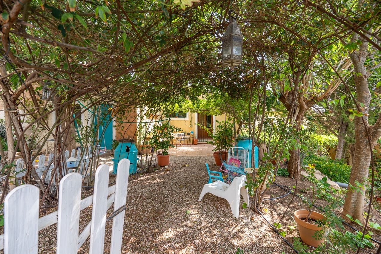 7 soveværelse Finca/Landehus til salg i Pinoso med swimmingpool - € 299.000 (Ref: 8506286)