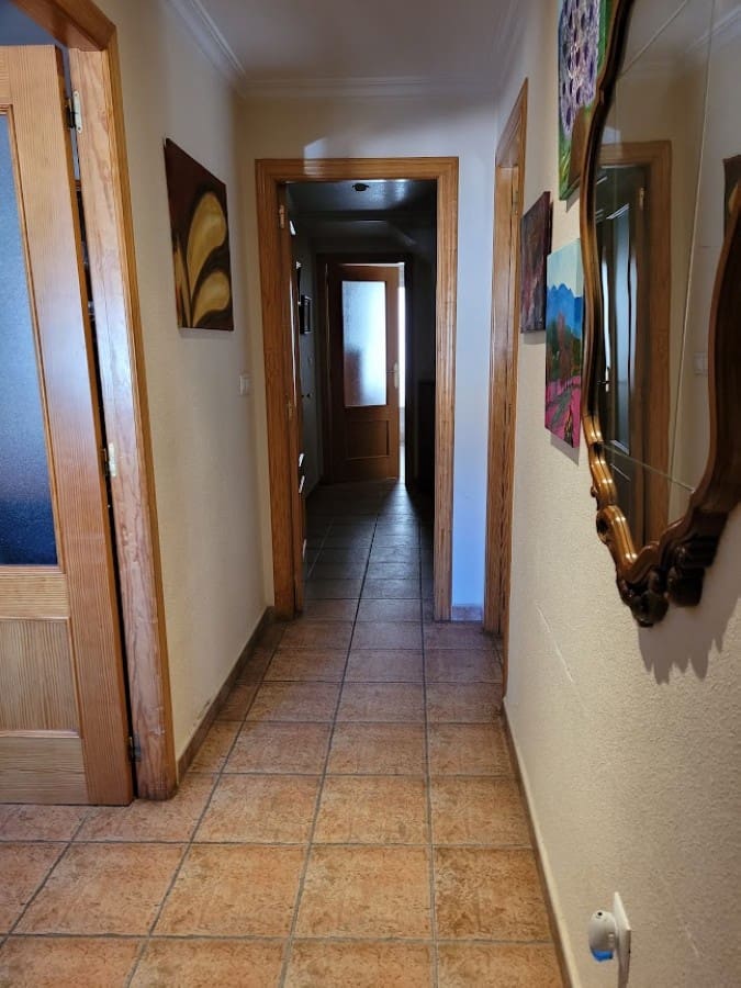 5 bedroom Townhouse for sale in Pinoso with pool - € 125,000 (Ref: 8524122)