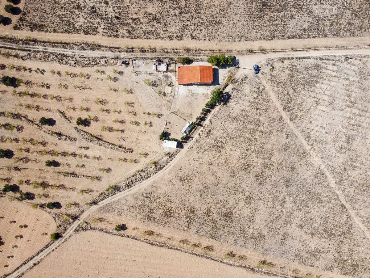 3 soveværelse Finca/Landehus til salg i Jumilla med swimmingpool - € 125.000 (Ref: 8537623)