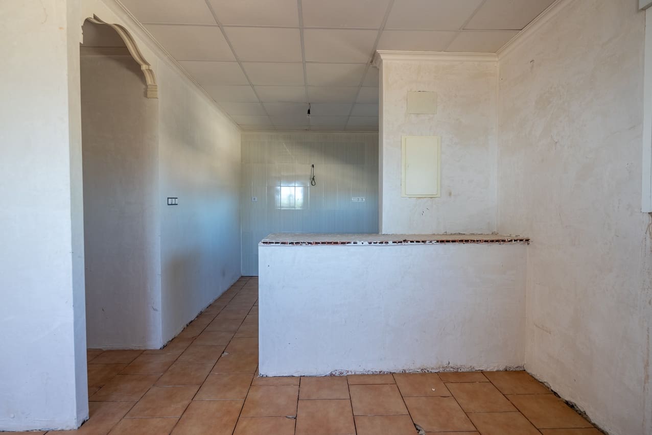 3 soveværelse Finca/Landehus til salg i Jumilla med swimmingpool - € 125.000 (Ref: 8537623)