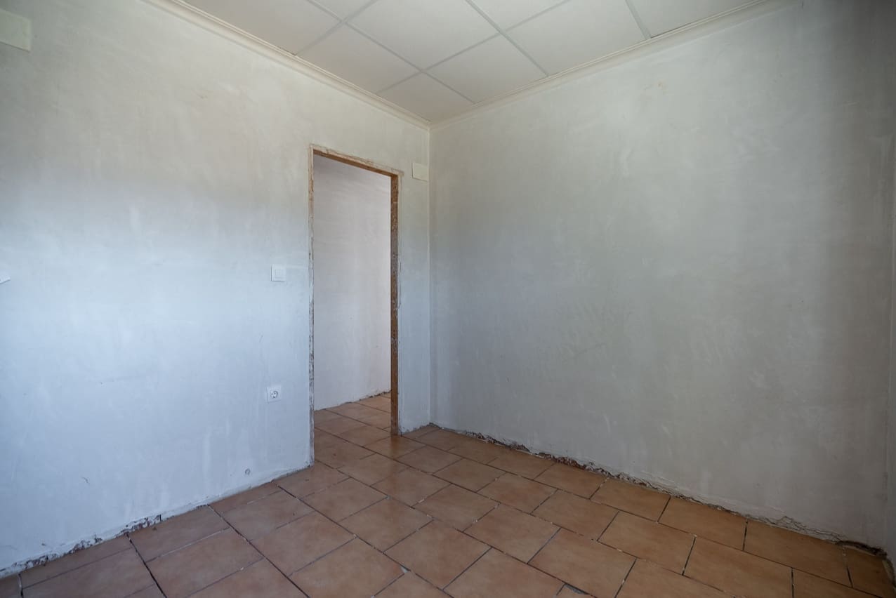 3 soveværelse Finca/Landehus til salg i Jumilla med swimmingpool - € 125.000 (Ref: 8537623)