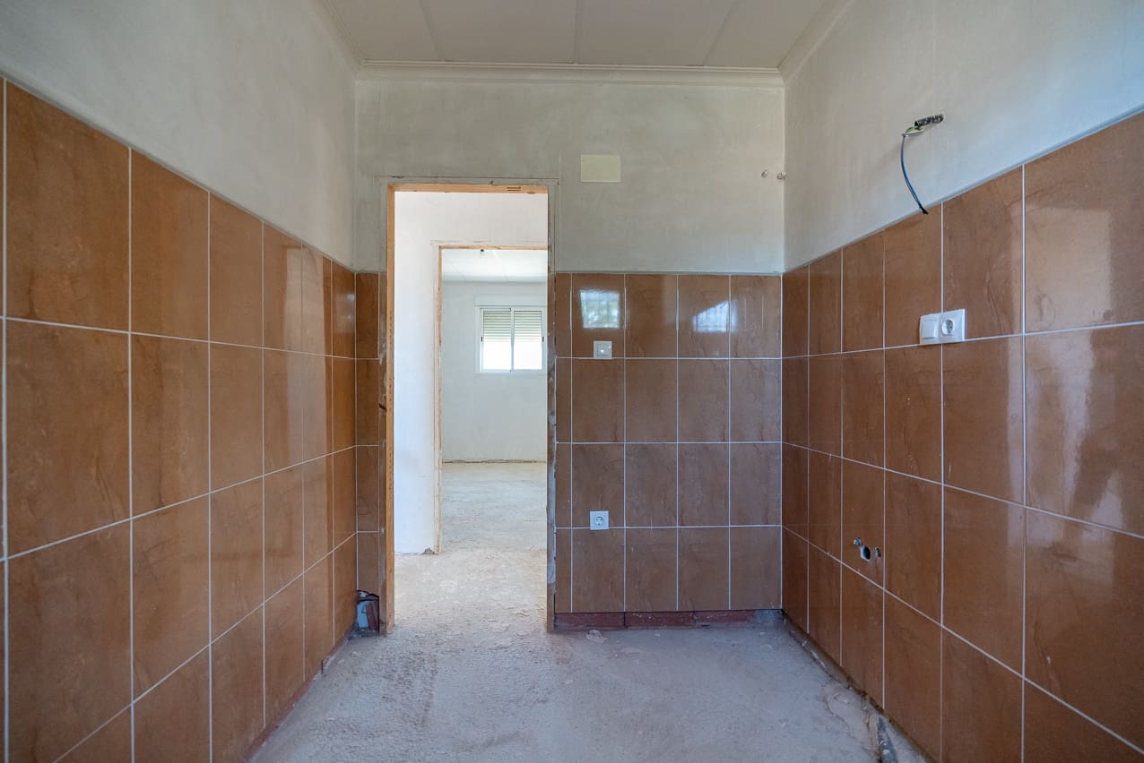 3 soveværelse Finca/Landehus til salg i Jumilla med swimmingpool - € 125.000 (Ref: 8537623)