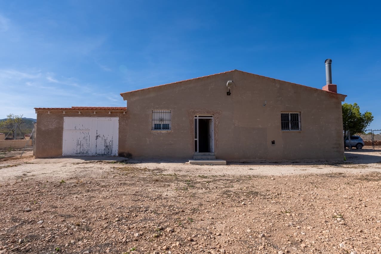 3 soveværelse Finca/Landehus til salg i Jumilla med swimmingpool - € 125.000 (Ref: 8537623)