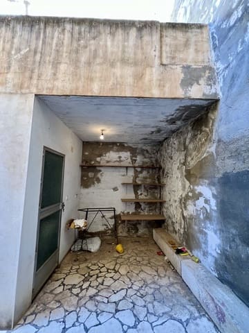 5 slaapkamer Huis te koop in Pinoso met zwembad - € 90.000 (Ref: 8585432)