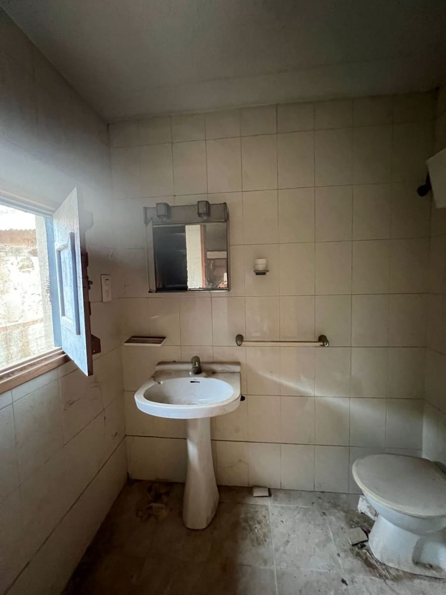 3 bedroom Townhouse for sale in Pinoso with pool - € 60,000 (Ref: 8585666)