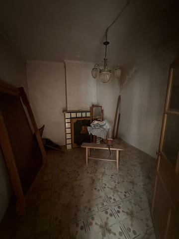 3 soveværelse Byhus til salg i Pinoso med swimmingpool - € 93.000 (Ref: 8585668)