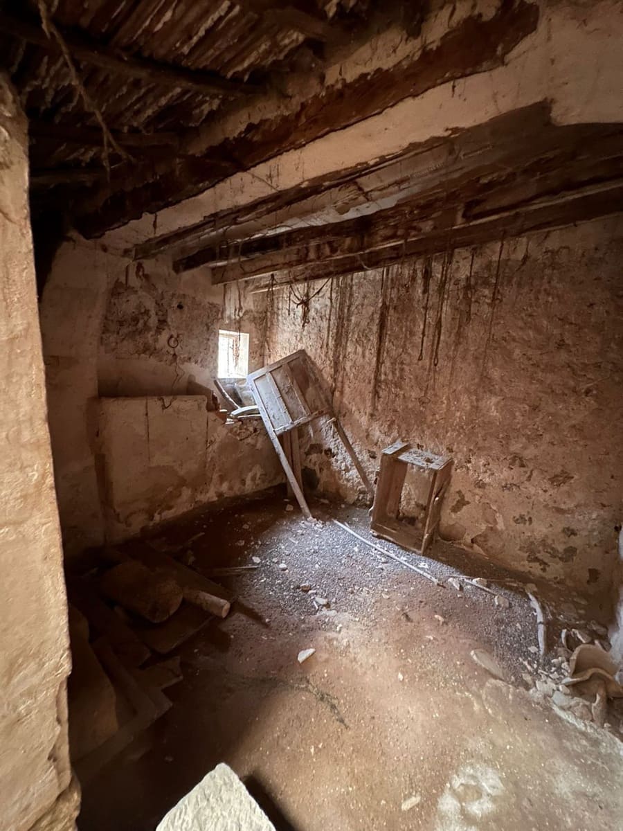 3 soveværelse Byhus til salg i Pinoso med swimmingpool - € 93.000 (Ref: 8585668)