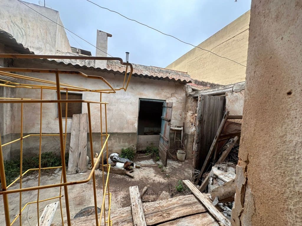 3 soveværelse Byhus til salg i Pinoso med swimmingpool - € 93.000 (Ref: 8585668)