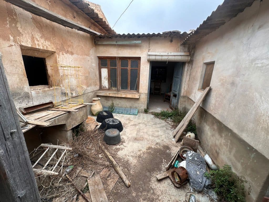 3 soveværelse Byhus til salg i Pinoso med swimmingpool - € 93.000 (Ref: 8585668)