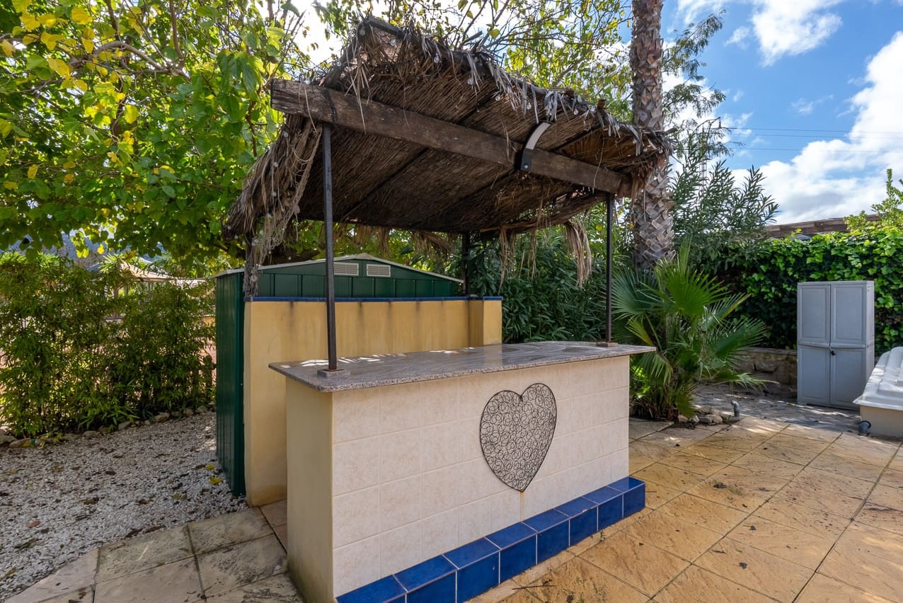 4 soveværelse Finca/Landehus til salg i Chinorlet / Xinorlet med swimmingpool - € 299.000 (Ref: 8644105)