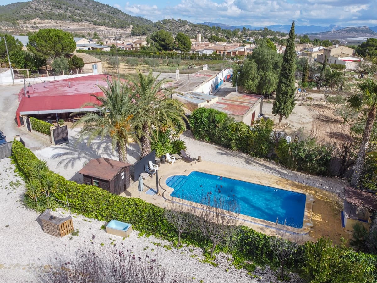 4 soveværelse Finca/Landehus til salg i Chinorlet / Xinorlet med swimmingpool - € 299.000 (Ref: 8644105)