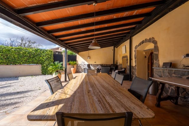 4 bedroom Finca/Country House for sale in Chinorlet / Xinorlet, Monóvar / Monóver with pool - € 299,000 (Ref: 8644105)