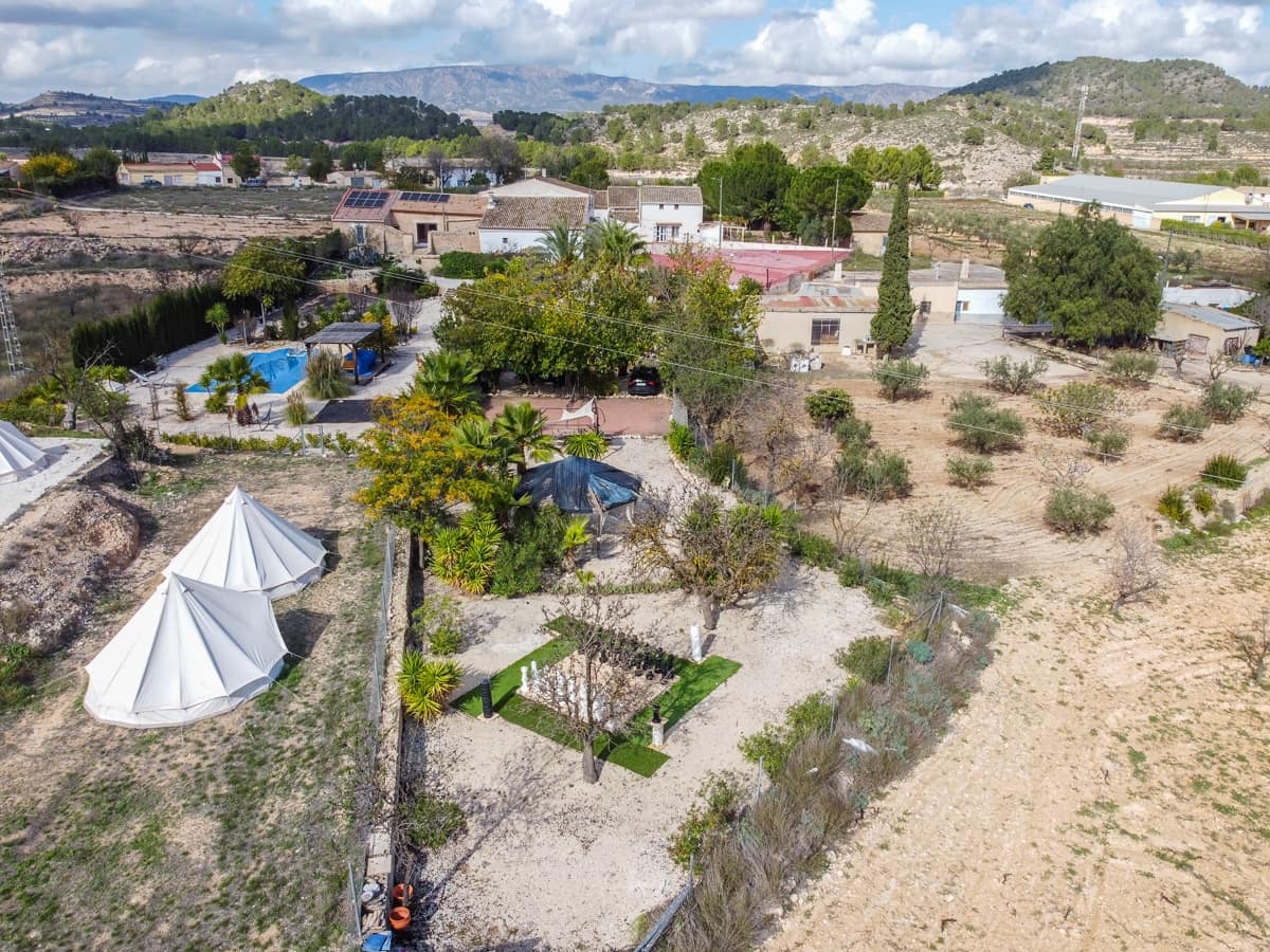 4 soveværelse Finca/Landehus til salg i Chinorlet / Xinorlet med swimmingpool - € 299.000 (Ref: 8644105)