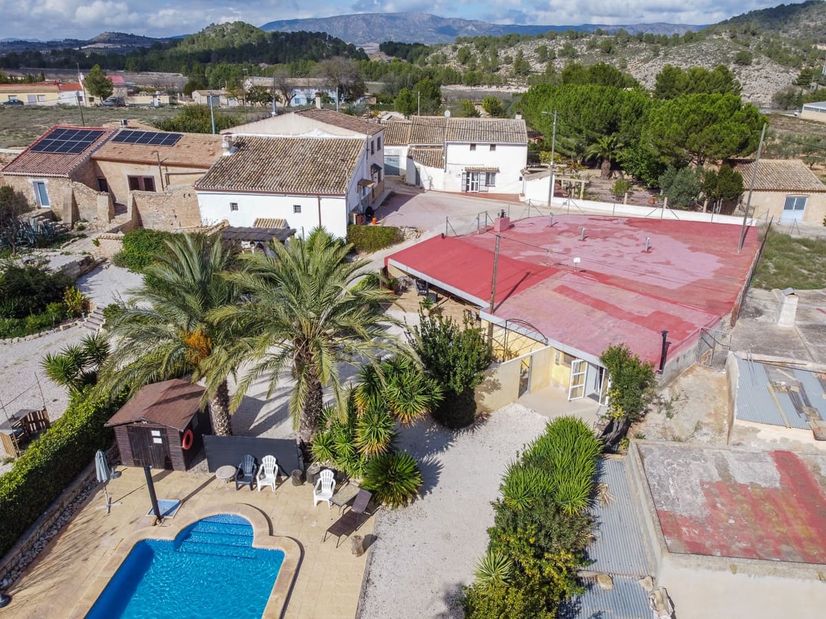 4 soveværelse Finca/Landehus til salg i Chinorlet / Xinorlet med swimmingpool - € 299.000 (Ref: 8644105)