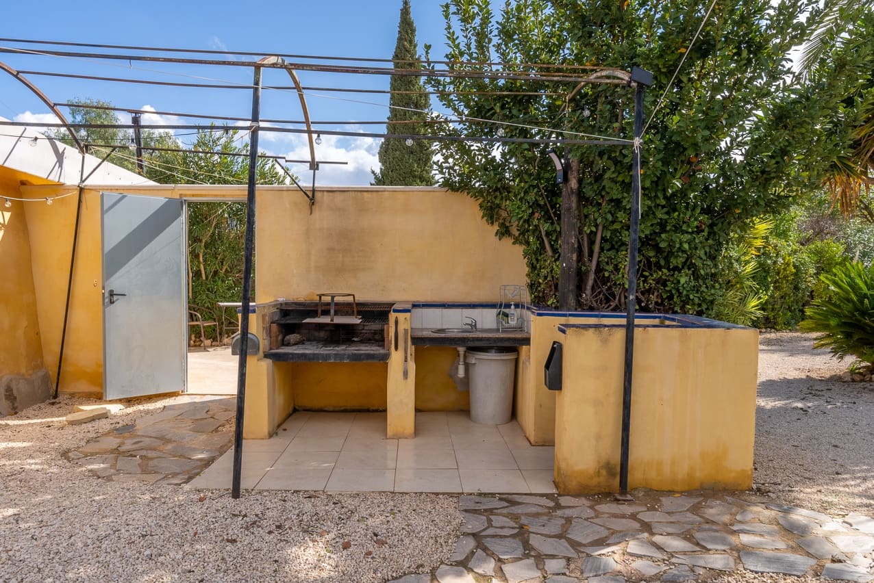 4 soveværelse Finca/Landehus til salg i Chinorlet / Xinorlet med swimmingpool - € 299.000 (Ref: 8644105)