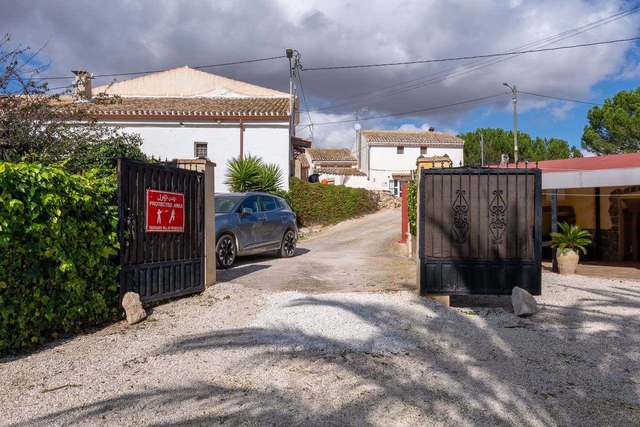 4 soveværelse Finca/Landehus til salg i Chinorlet / Xinorlet med swimmingpool - € 299.000 (Ref: 8644105)