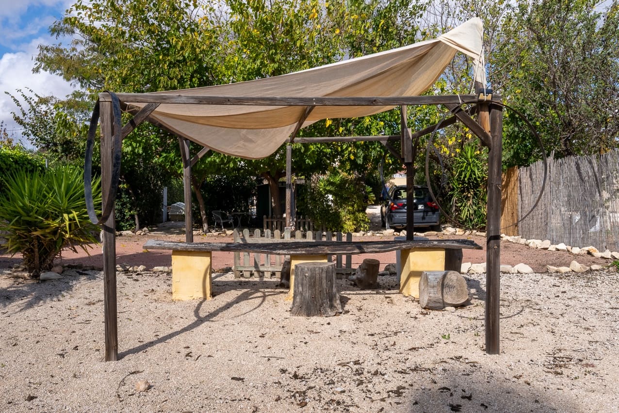 4 soveværelse Finca/Landehus til salg i Chinorlet / Xinorlet med swimmingpool - € 299.000 (Ref: 8644105)