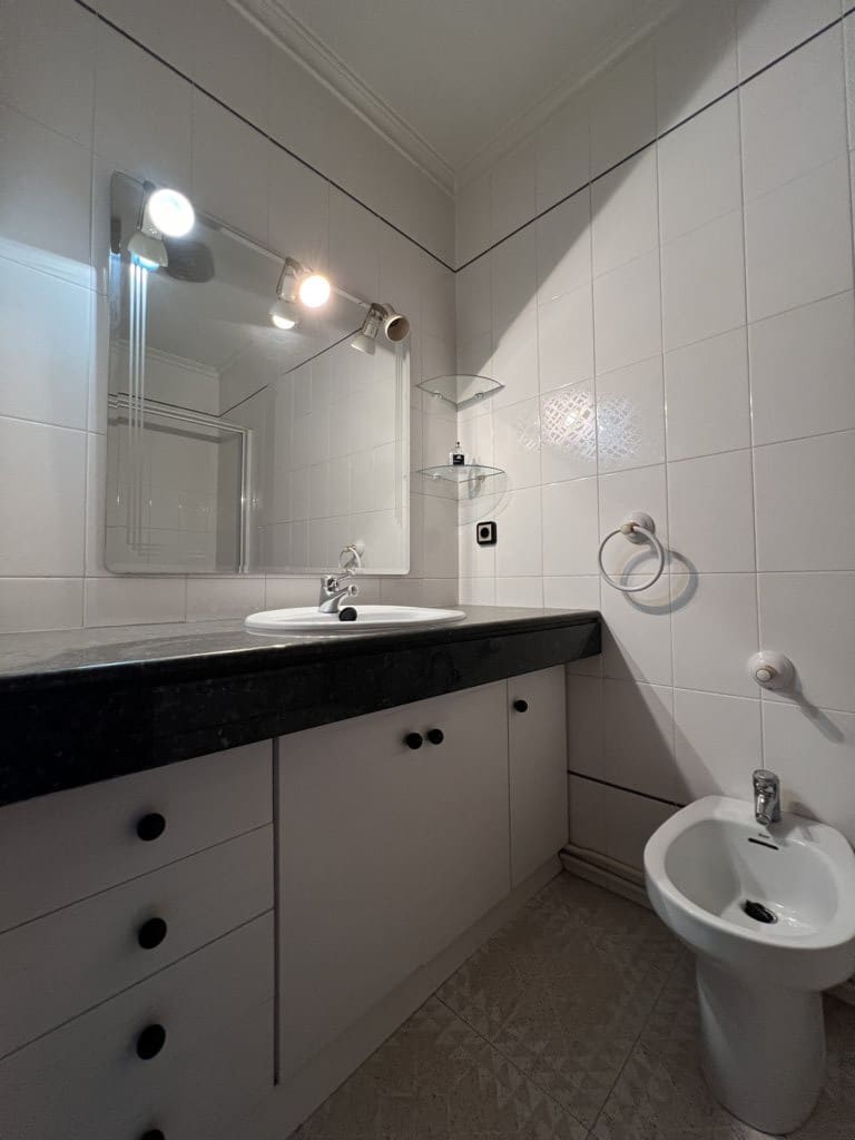 3 bedroom Townhouse for sale in Pinoso with pool - € 105,000 (Ref: 8669106)