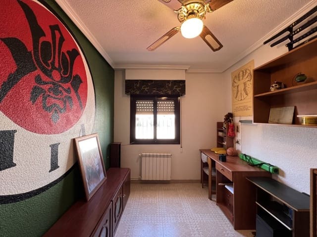 3 camera da letto Casa in vendita in Pinoso con piscina - 105.000 € (Rif: 8669106)