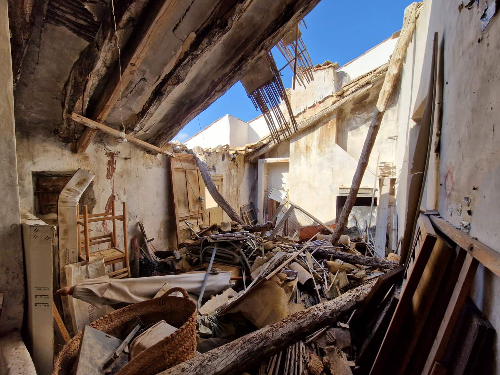 Casa em Banda para venda em Monovar / Monover com piscina - 9 999 € (Ref: 8671354)