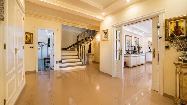 7 camera da letto Villa in vendita in Yecla con piscina - 600.000 € (Rif: 8757009)