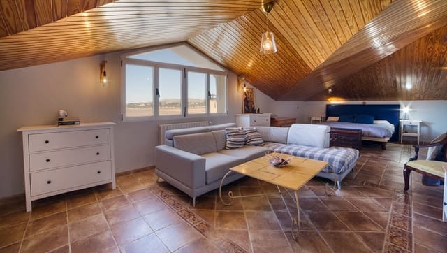 7 camera da letto Villa in vendita in Yecla con piscina - 600.000 € (Rif: 8757009)