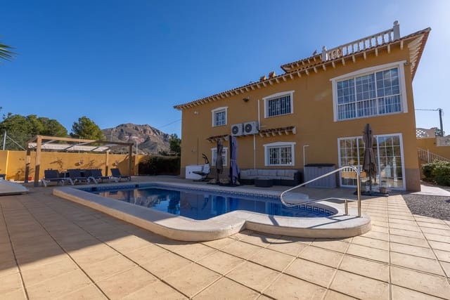 6 soveværelse Villa til salg i Macisvenda, Abanilla med swimmingpool - € 544.500 (Ref: 8787221)
