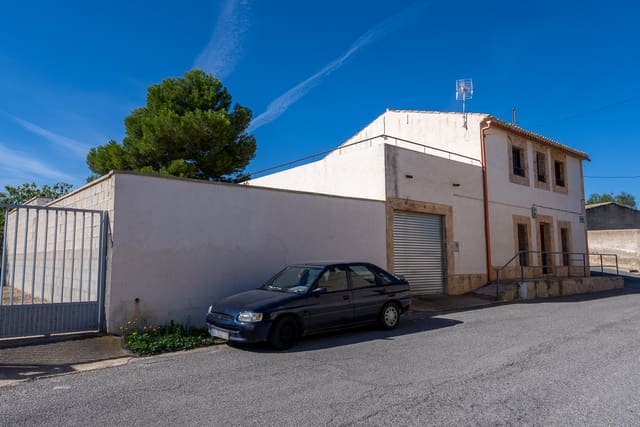 4 bedroom Townhouse for sale in Chinorlet / Xinorlet, Monóvar / Monóver with pool - € 290,000 (Ref: 8811910)