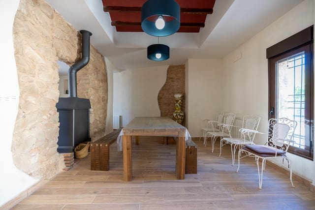 4 bedroom Townhouse for sale in Chinorlet / Xinorlet, Monóvar / Monóver with pool - € 290,000 (Ref: 8811910)