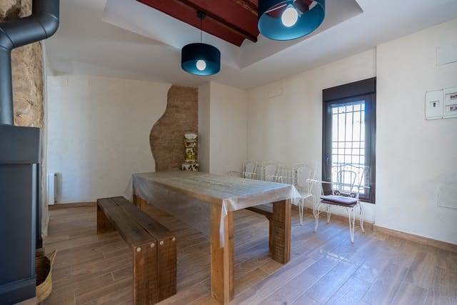 4 bedroom Townhouse for sale in Chinorlet / Xinorlet, Monóvar / Monóver with pool - € 290,000 (Ref: 8811910)