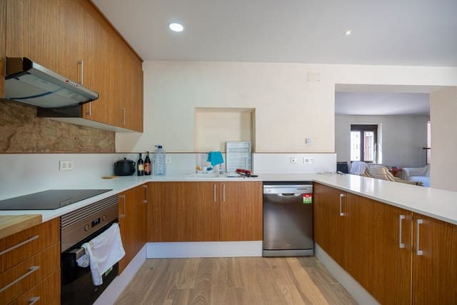 4 bedroom Townhouse for sale in Chinorlet / Xinorlet, Monóvar / Monóver with pool - € 290,000 (Ref: 8811910)
