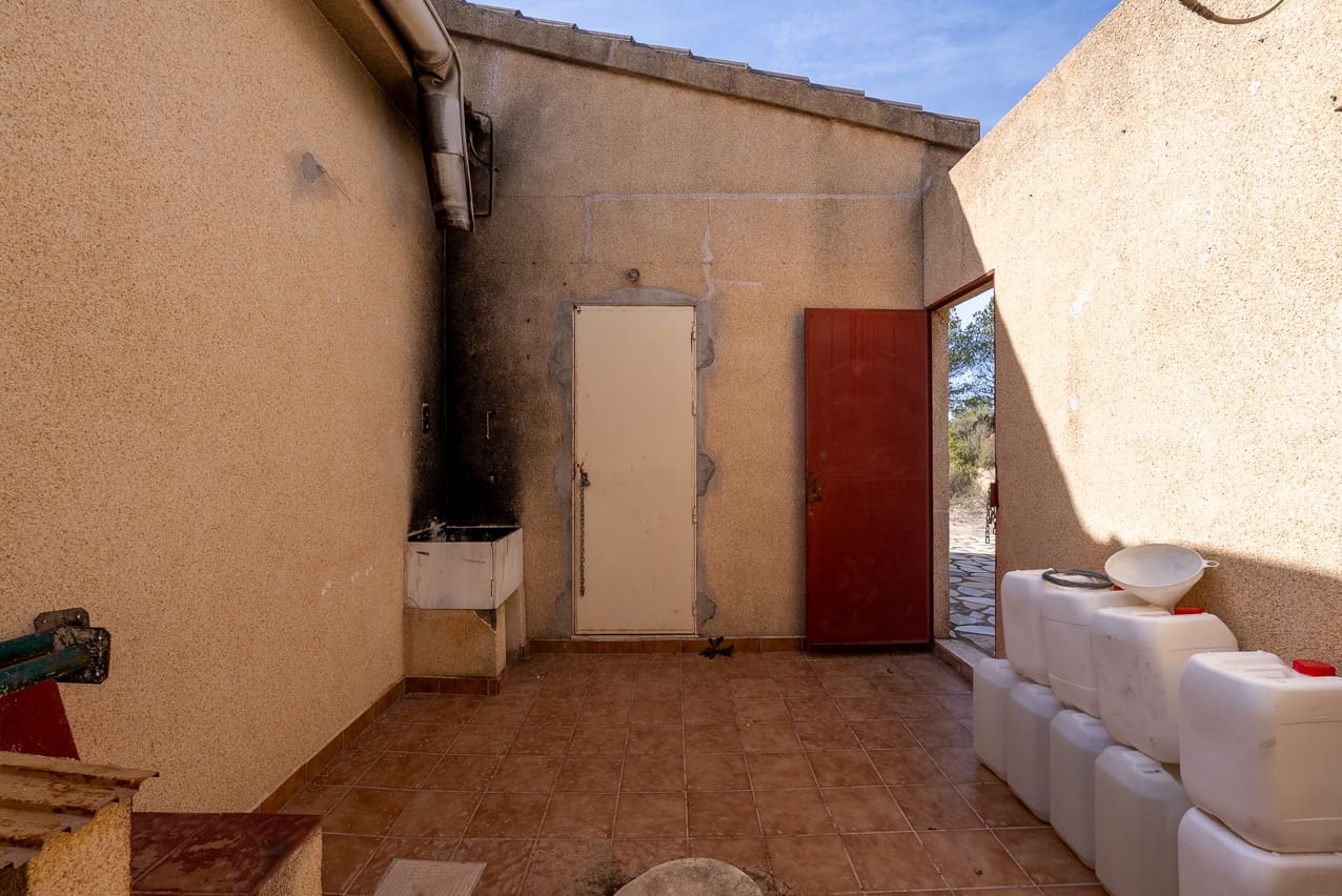 2 soveværelse Finca/Landehus til salg i Encebras med swimmingpool - € 209.950 (Ref: 8835898)