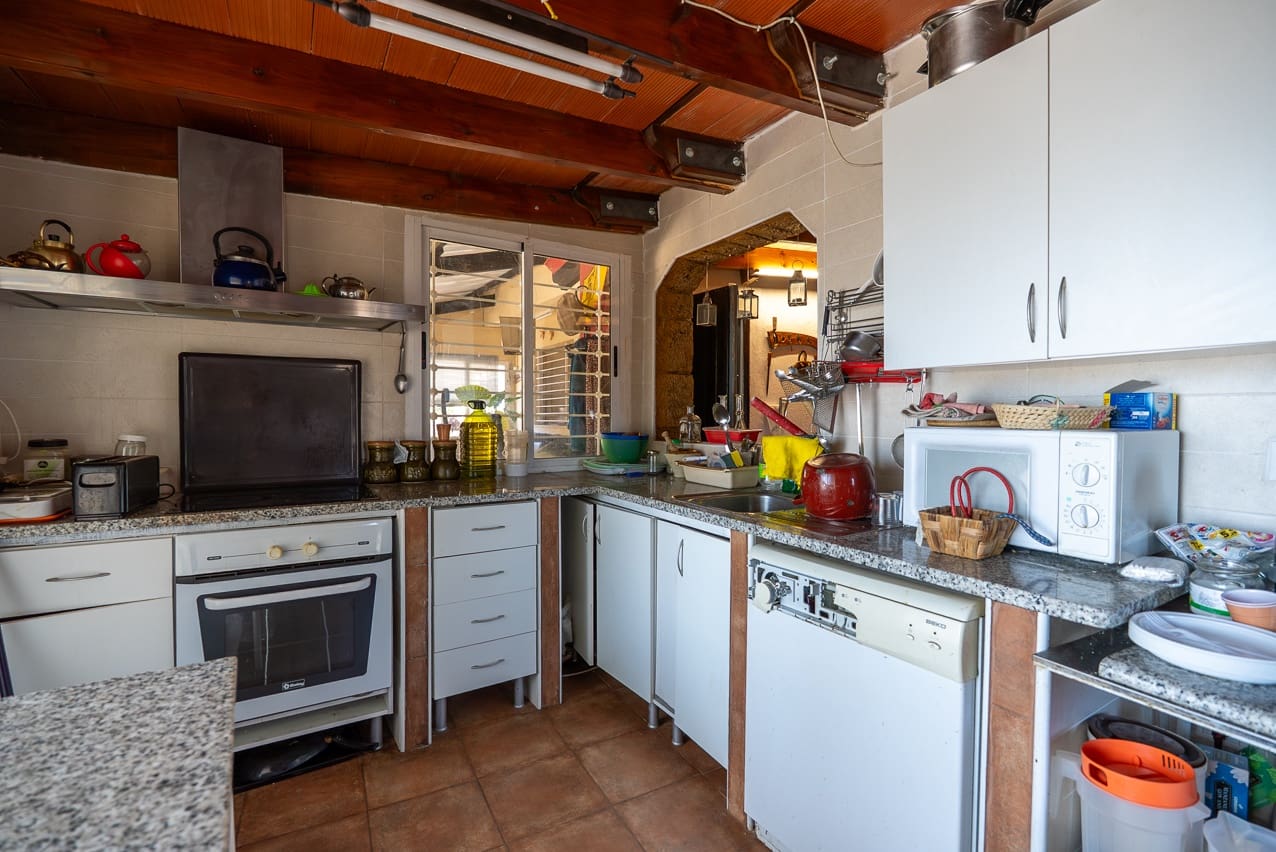 3 soveværelse Finca/Landehus til salg i Pinoso med swimmingpool - € 149.995 (Ref: 8841881)