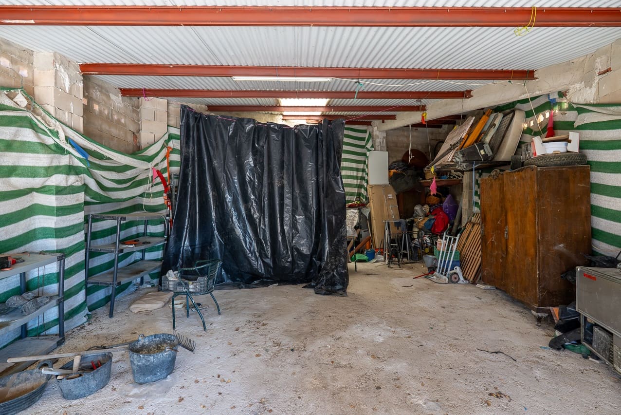 3 soveværelse Finca/Landehus til salg i Pinoso med swimmingpool - € 149.995 (Ref: 8841881)