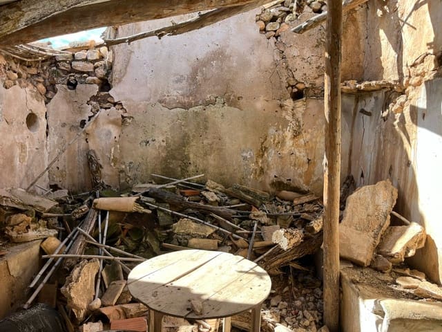 Mark till salu i Yecla - 55 000 € (Ref: 8866380)