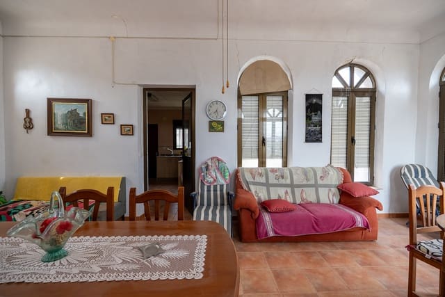 4 makuuhuone Maalaistalo myytävänä paikassa Monóvar / Monóver mukana uima-altaan - 180 000 € (Ref: 8879034)