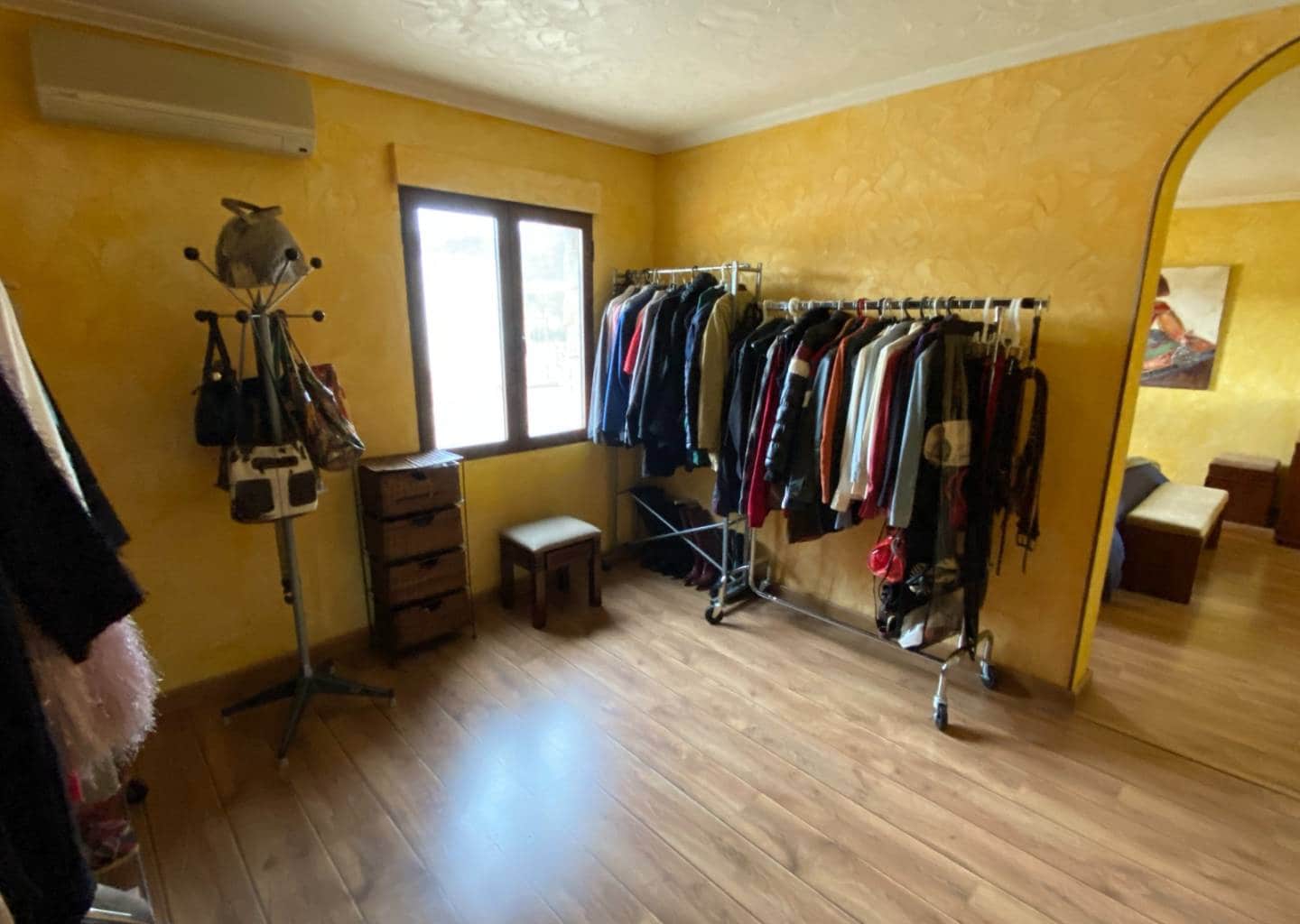 2 soveværelse Finca/Landehus til salg i Sax med swimmingpool - € 240.000 (Ref: 8885146)