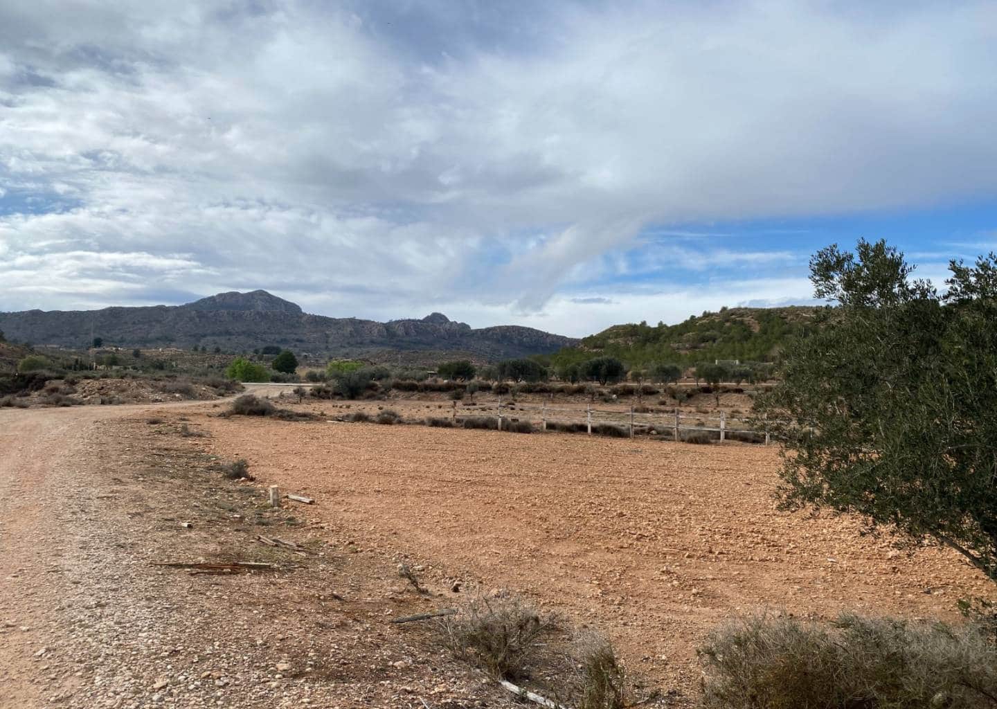 2 soveværelse Finca/Landehus til salg i Sax med swimmingpool - € 240.000 (Ref: 8885146)