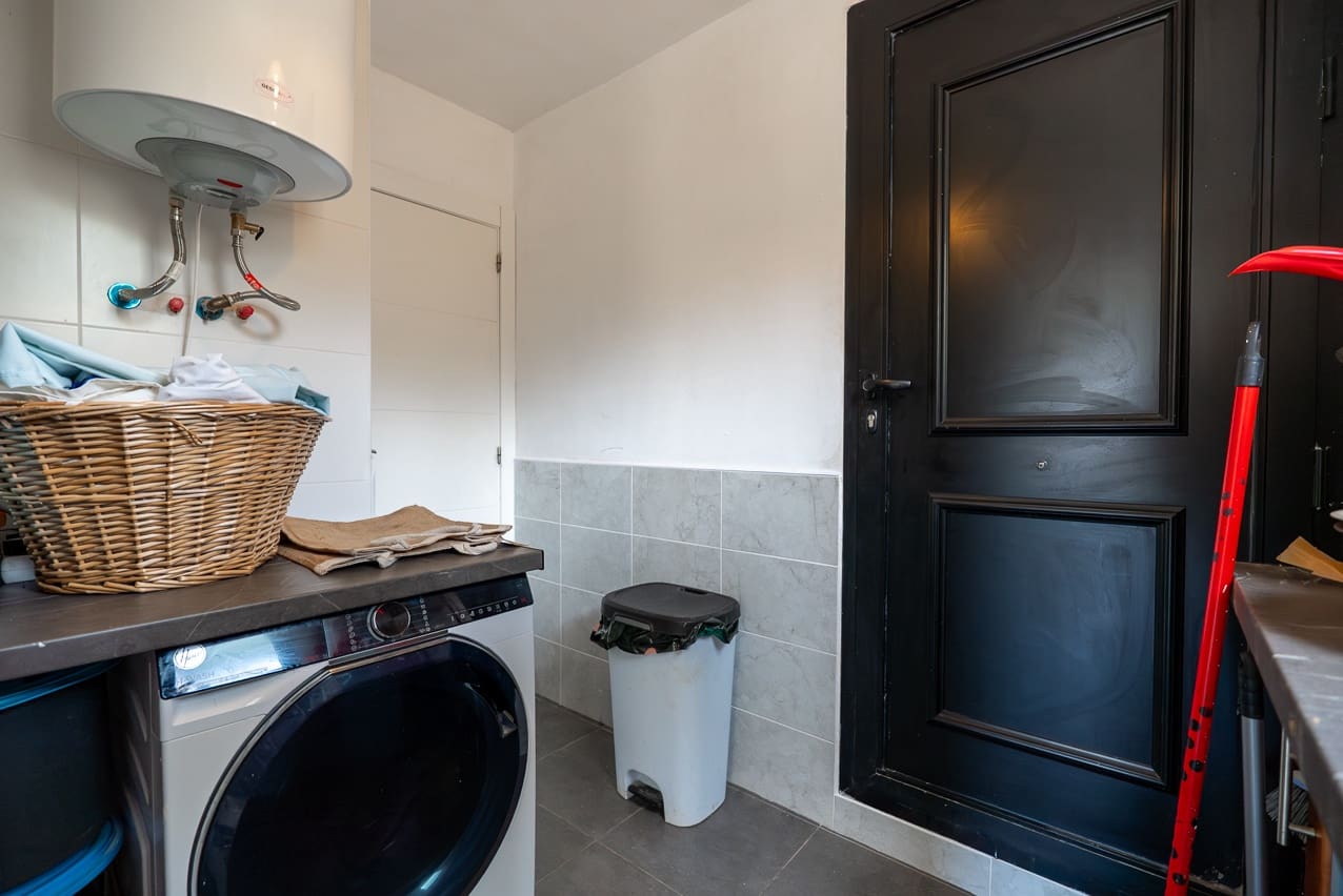 5 soveværelse Finca/Landehus til salg i Pinoso med swimmingpool - € 360.000 (Ref: 8887041)