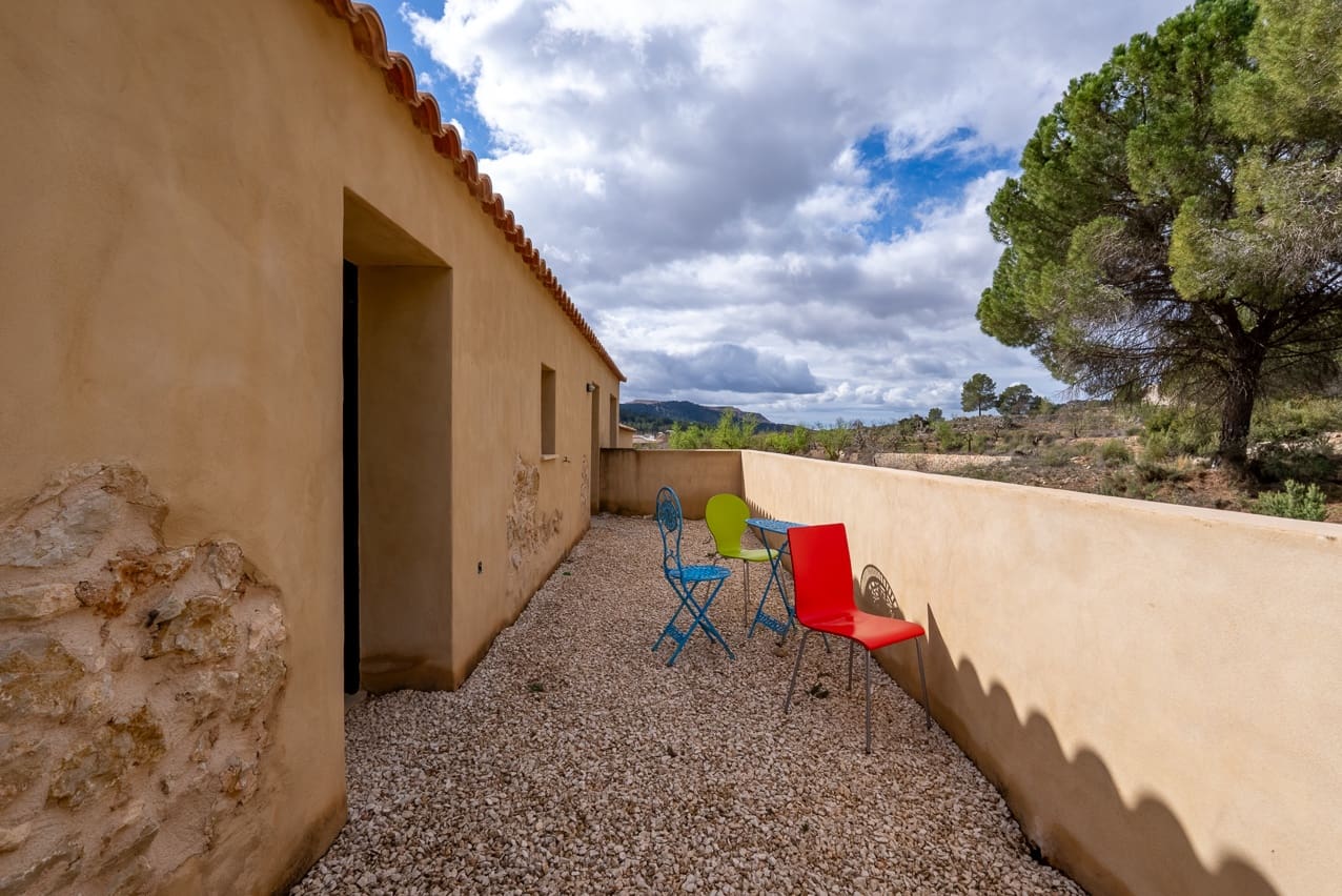 5 soveværelse Finca/Landehus til salg i Pinoso med swimmingpool - € 360.000 (Ref: 8887041)