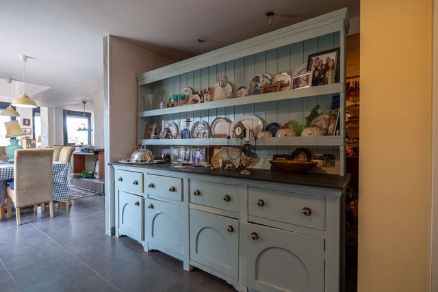 5 soveværelse Finca/Landehus til salg i Pinoso med swimmingpool - € 360.000 (Ref: 8887041)