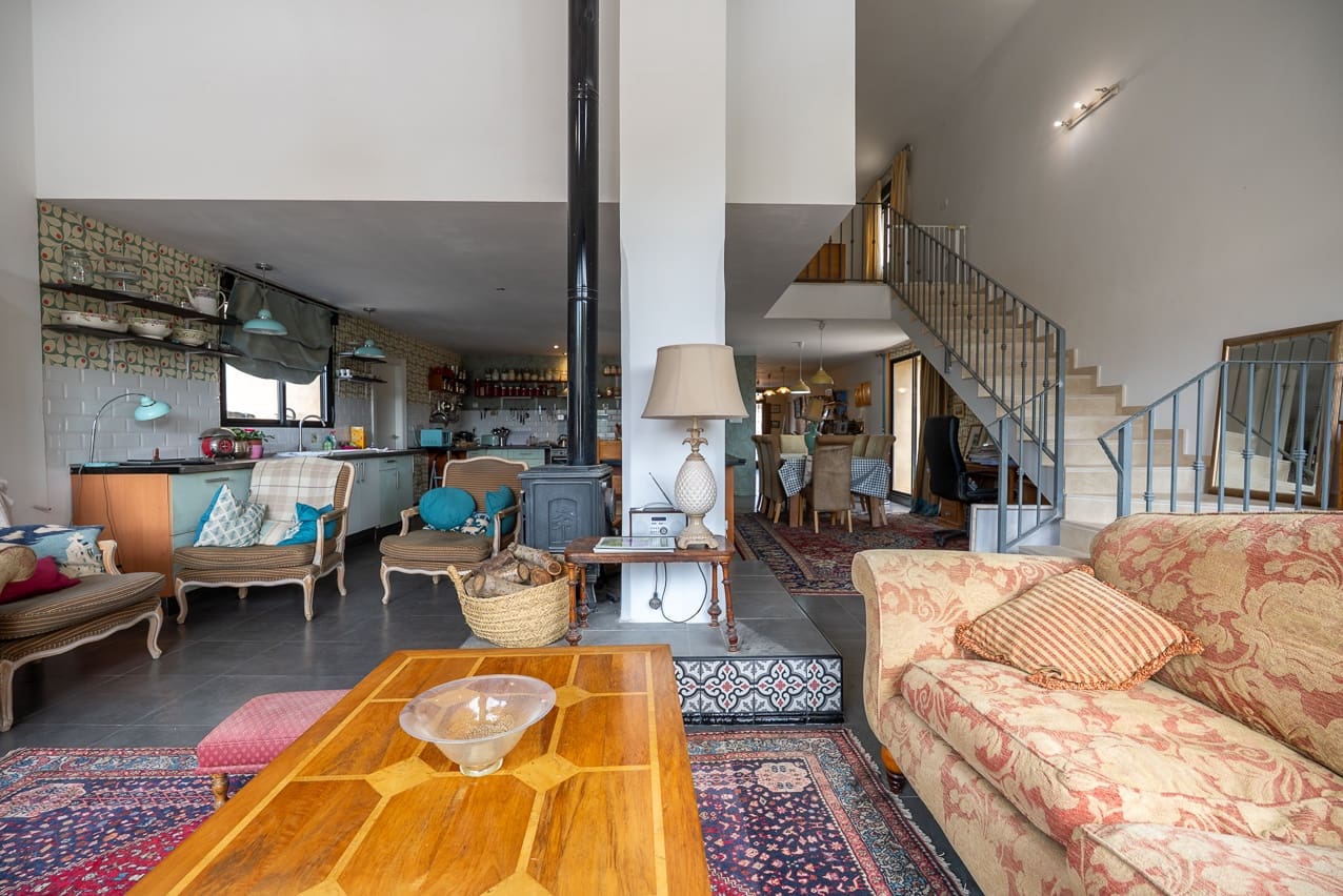 5 soveværelse Finca/Landehus til salg i Pinoso med swimmingpool - € 360.000 (Ref: 8887041)