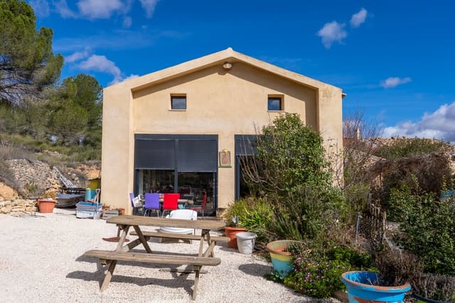 5 soveværelse Finca/Landehus til salg i Pinoso med swimmingpool - € 360.000 (Ref: 8887041)