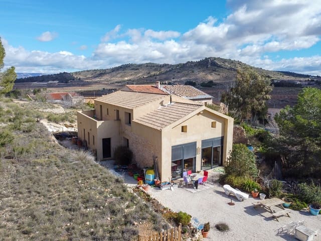 5 Zimmer Finca/Landgut zu verkaufen in Pinoso mit Pool - 340.000 € (Ref: 8887041)