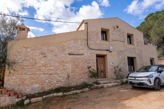 5 Zimmer Finca/Landgut zu verkaufen in Pinoso mit Pool - 340.000 € (Ref: 8887041)