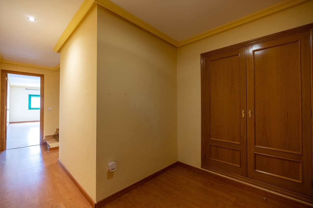 3 soveværelse Lejlighed til salg i Pinoso med swimmingpool - € 170.000 (Ref: 8895576)