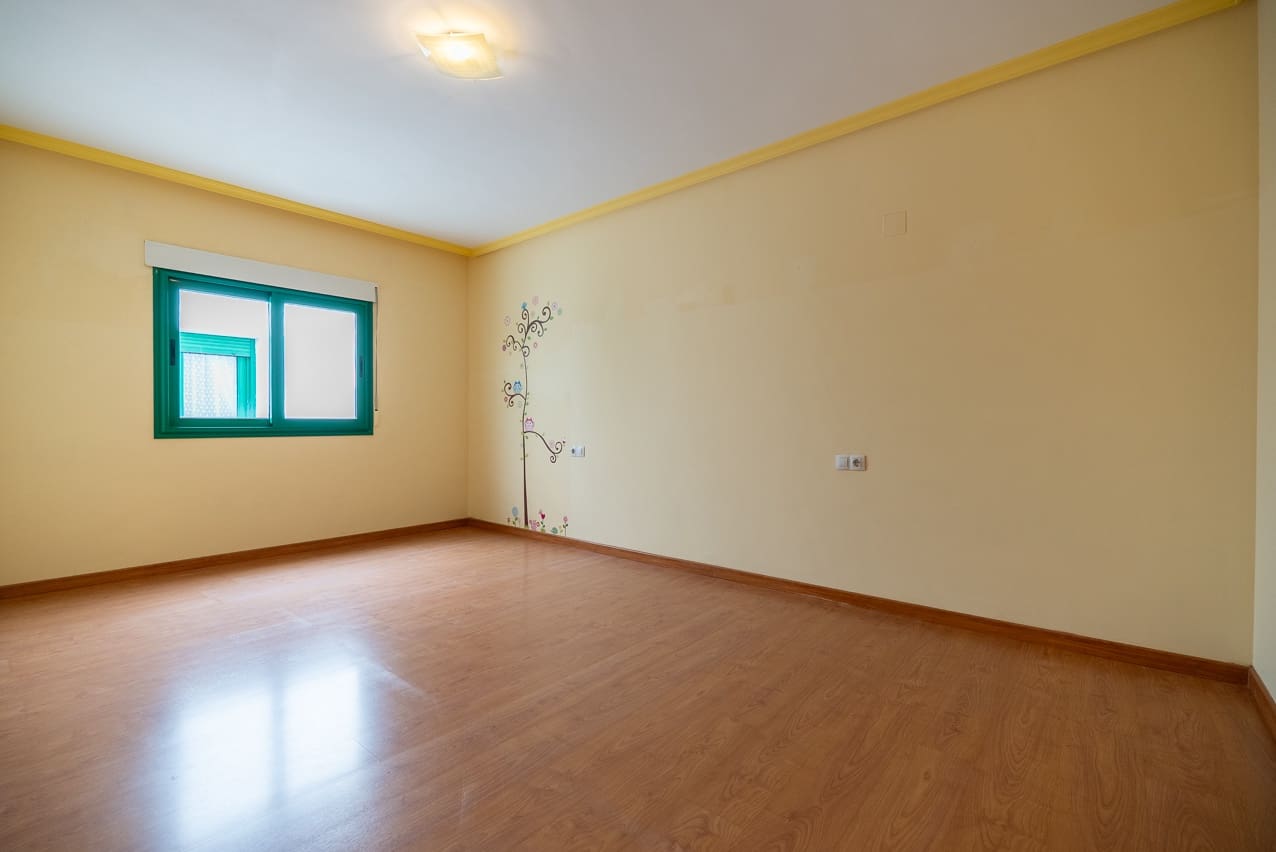 3 soveværelse Lejlighed til salg i Pinoso med swimmingpool - € 170.000 (Ref: 8895576)