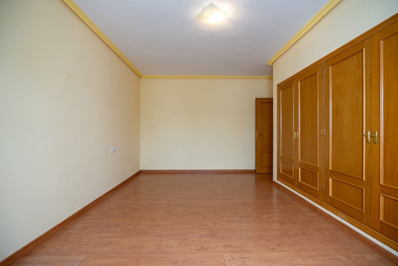 3 soveværelse Lejlighed til salg i Pinoso med swimmingpool - € 170.000 (Ref: 8895576)